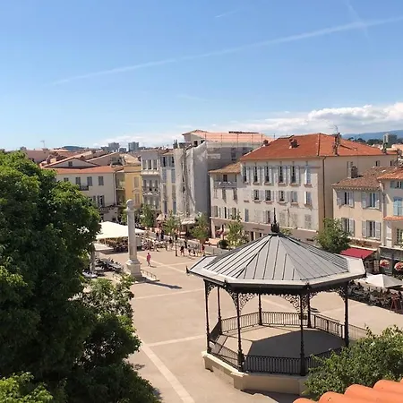 Appartement Renovated Cosy Studio-vieil Antibes