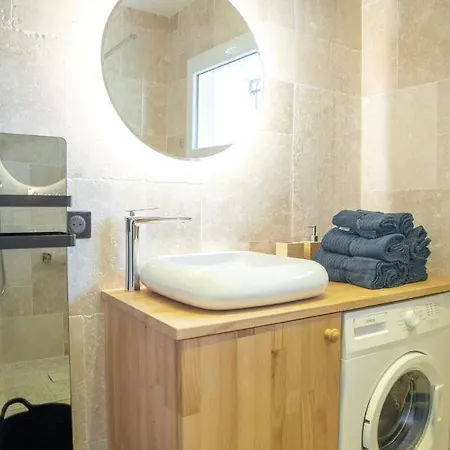 Renovated Cosy Studio-vieil Appartement *